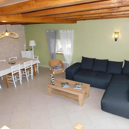 Maison A La Campagne, 6 Personnes, 3 Pour Vous Ressourcer בית הארחה