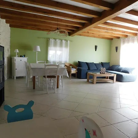 게스트하우스 Climatisee Avec Piscine - 6 Personnes - 3 - Charente Saint-Médard