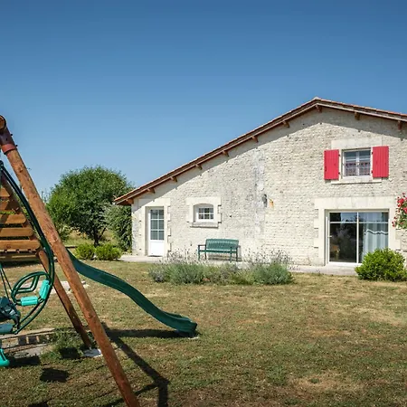 게스트하우스 Climatisee Avec Piscine - 6 Personnes - 3 - Charente *
