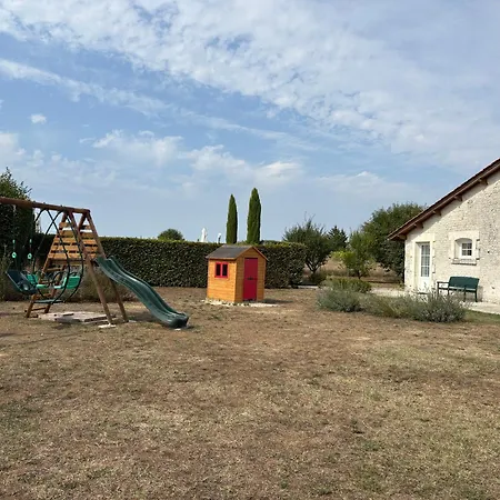 게스트하우스 Climatisee Avec Piscine - 6 Personnes - 3 - Charente